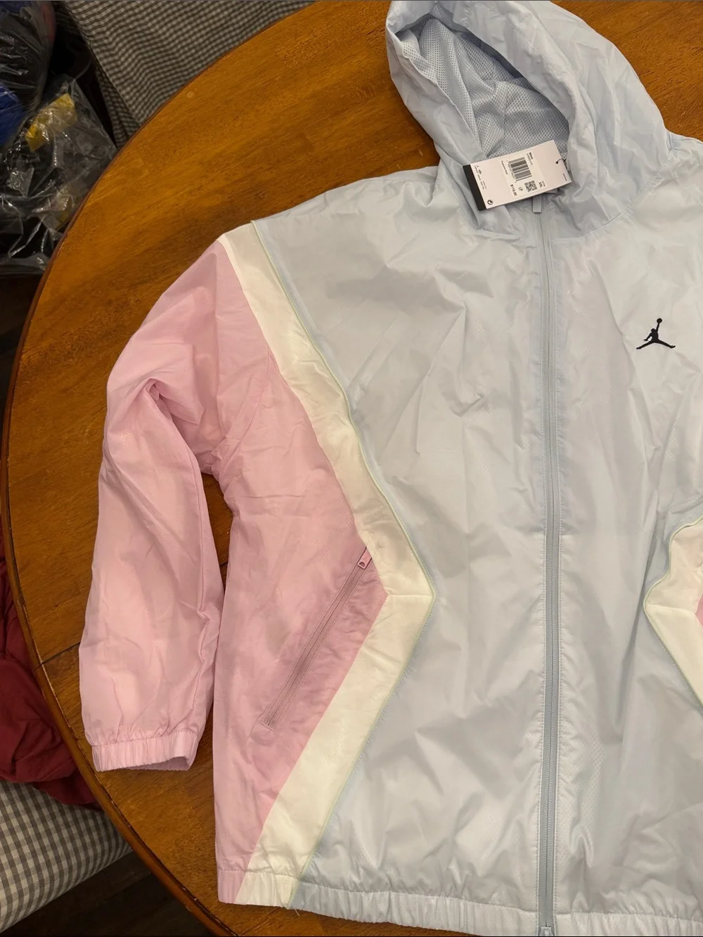 Jordan lightweight hooded